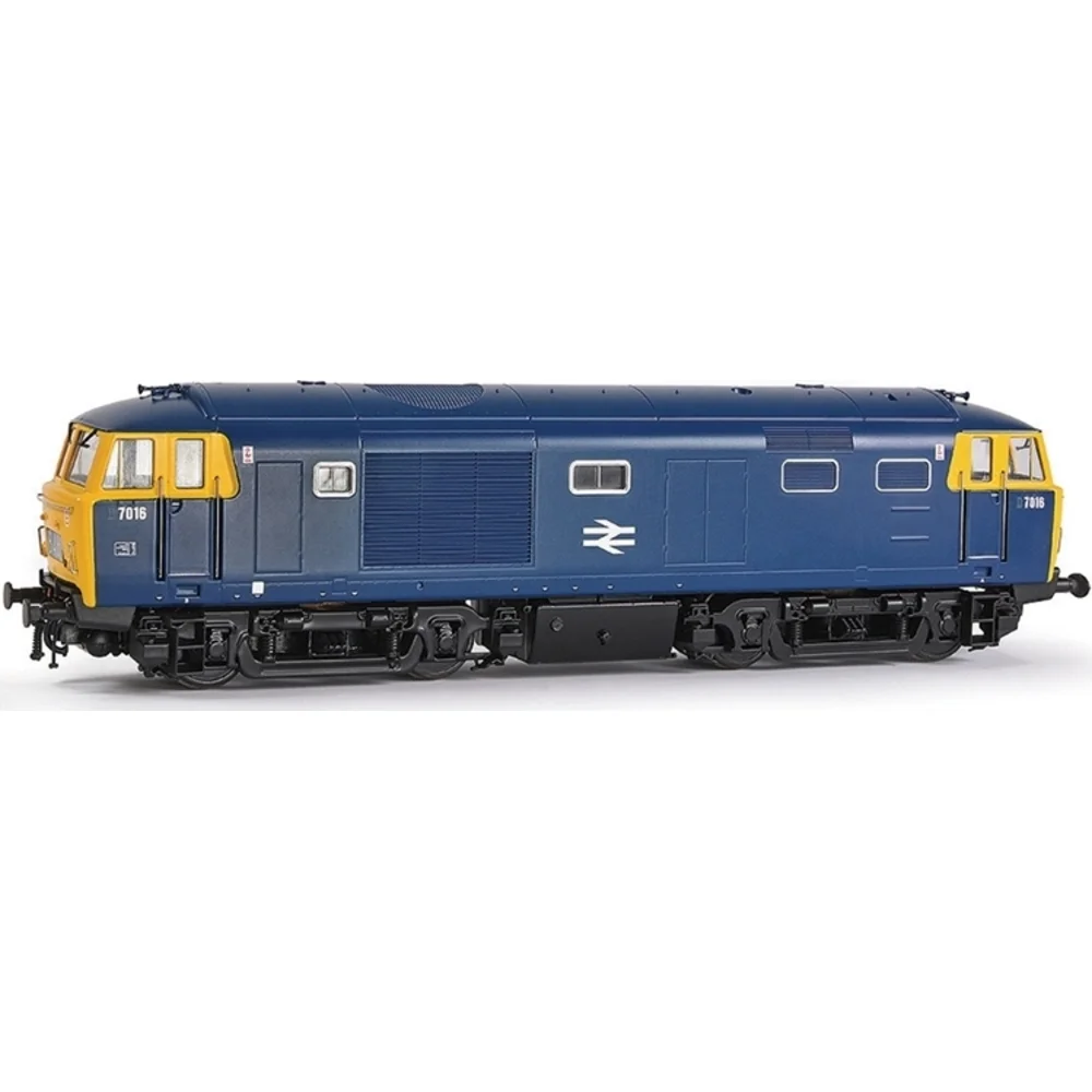 left-front-three-quarter-view by EFE Rail