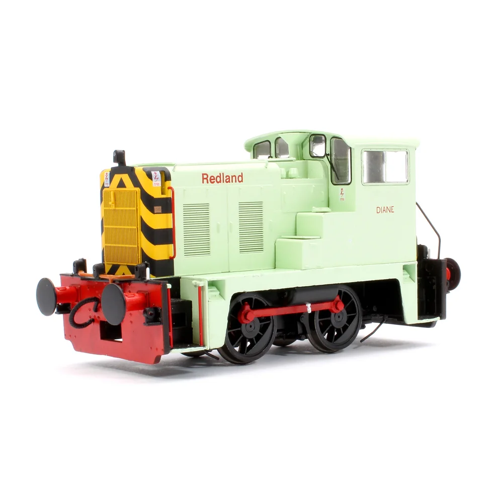 Gaugemaster Left front three quarter view