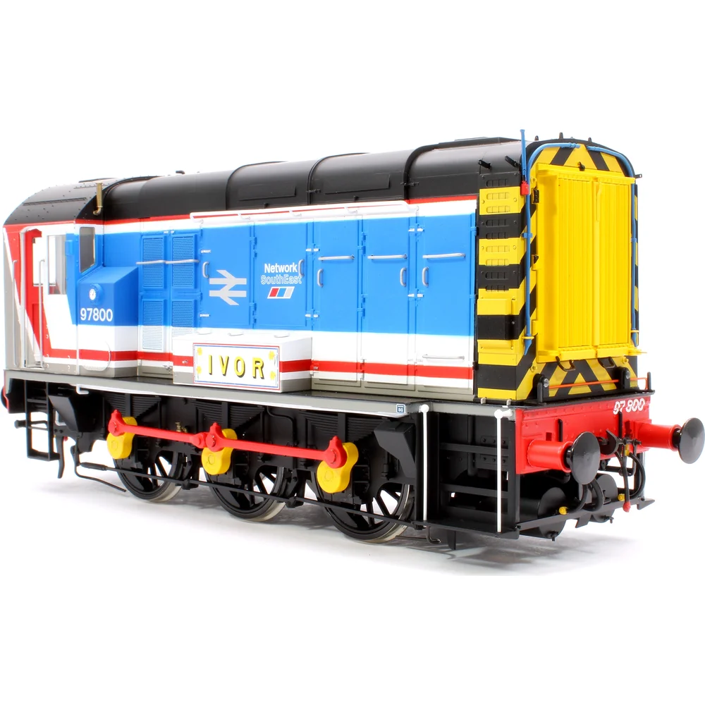 right-front-three-quarter-view by Gaugemaster