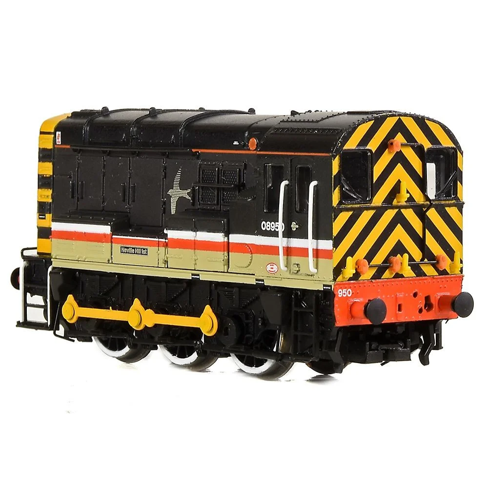 Graham Farish Right rear three quarter view