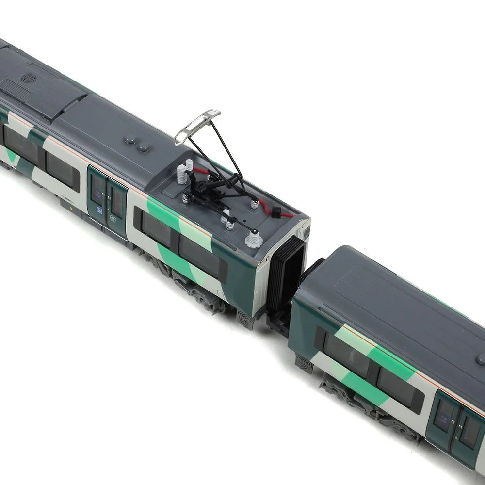 Graham Farish Close up of pantograph