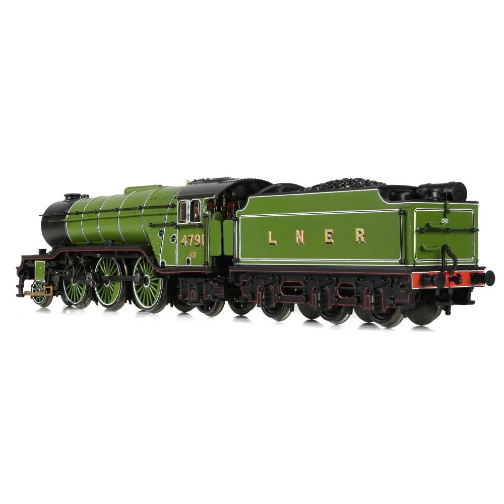 right-rear-three-quarter-view by Graham Farish