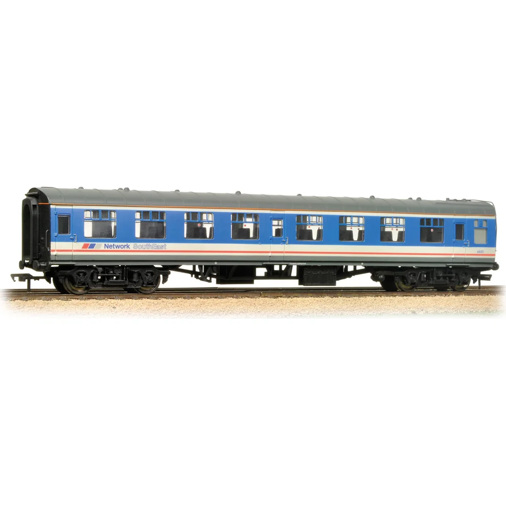 left-track-display-view by Graham Farish