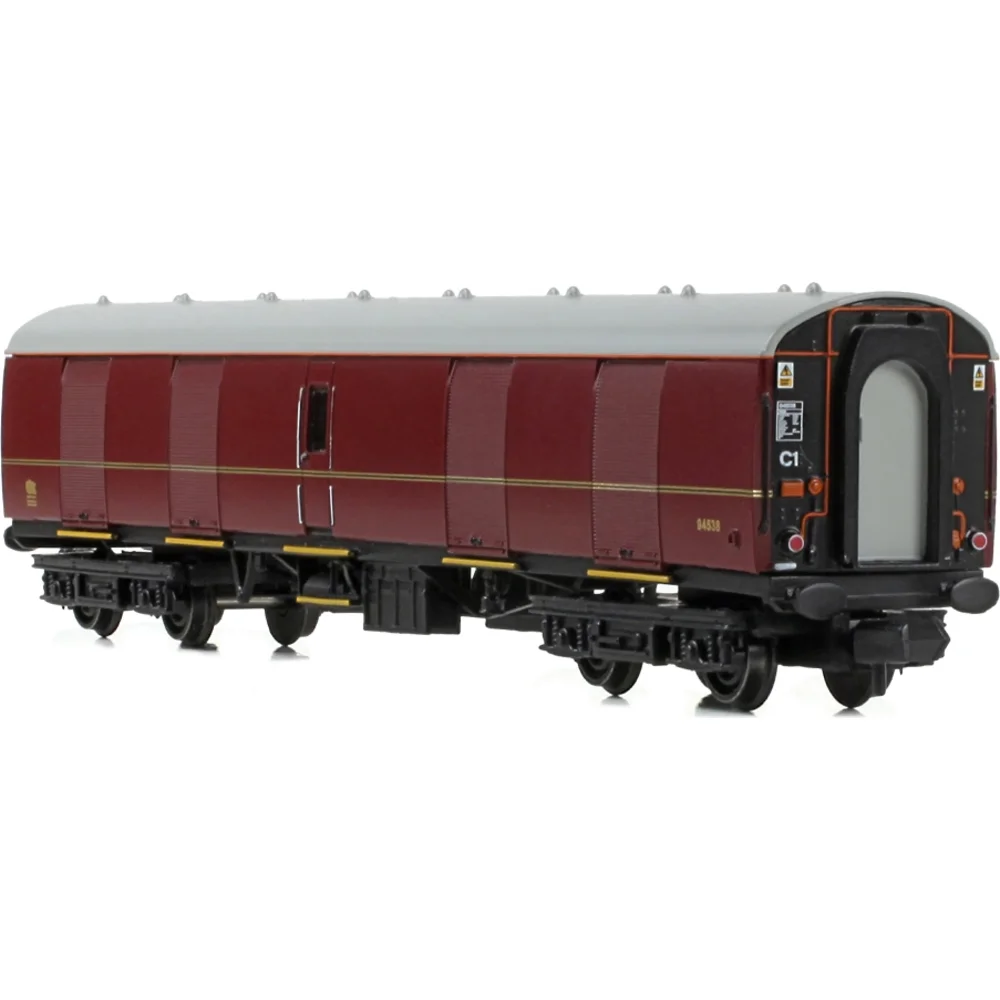 right-front-three-quarter-view by Graham Farish