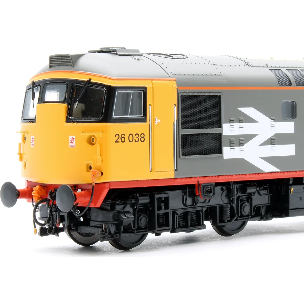 close-up-of-cab by Heljan