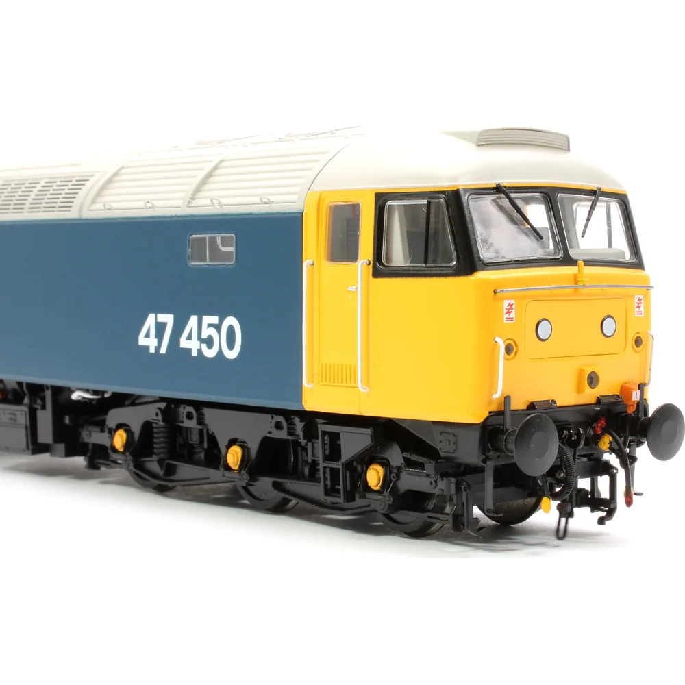 close-up-of-cab by Heljan