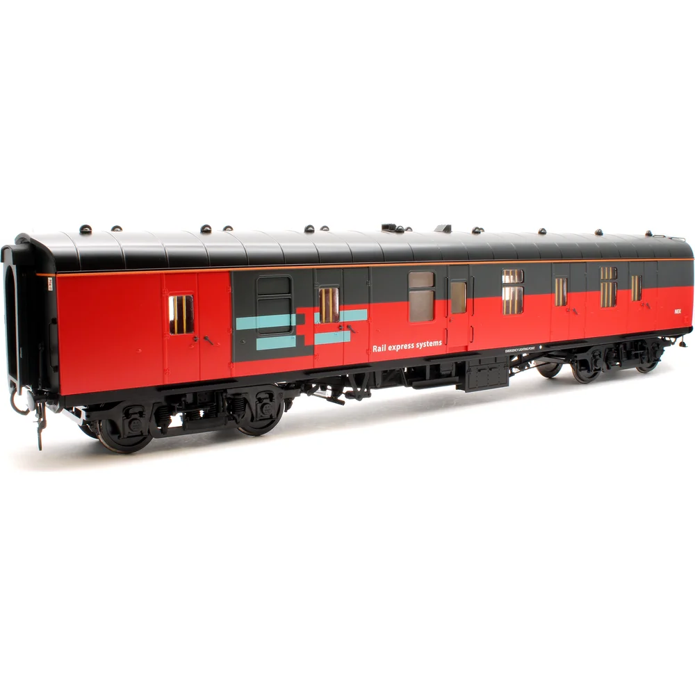 left-rear-three-quarter-view by Heljan