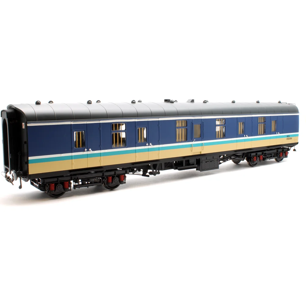 left-rear-three-quarter-view by Heljan