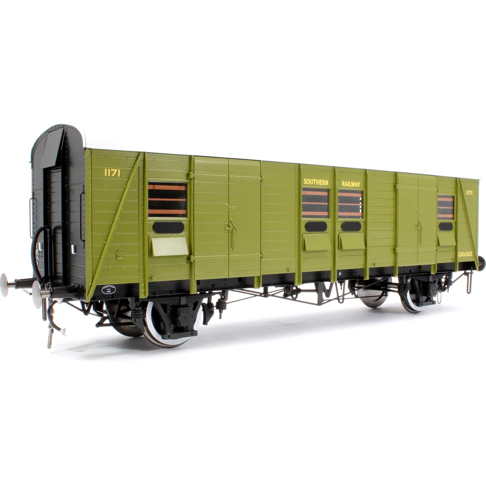 left-rear-three-quarter-view by Heljan