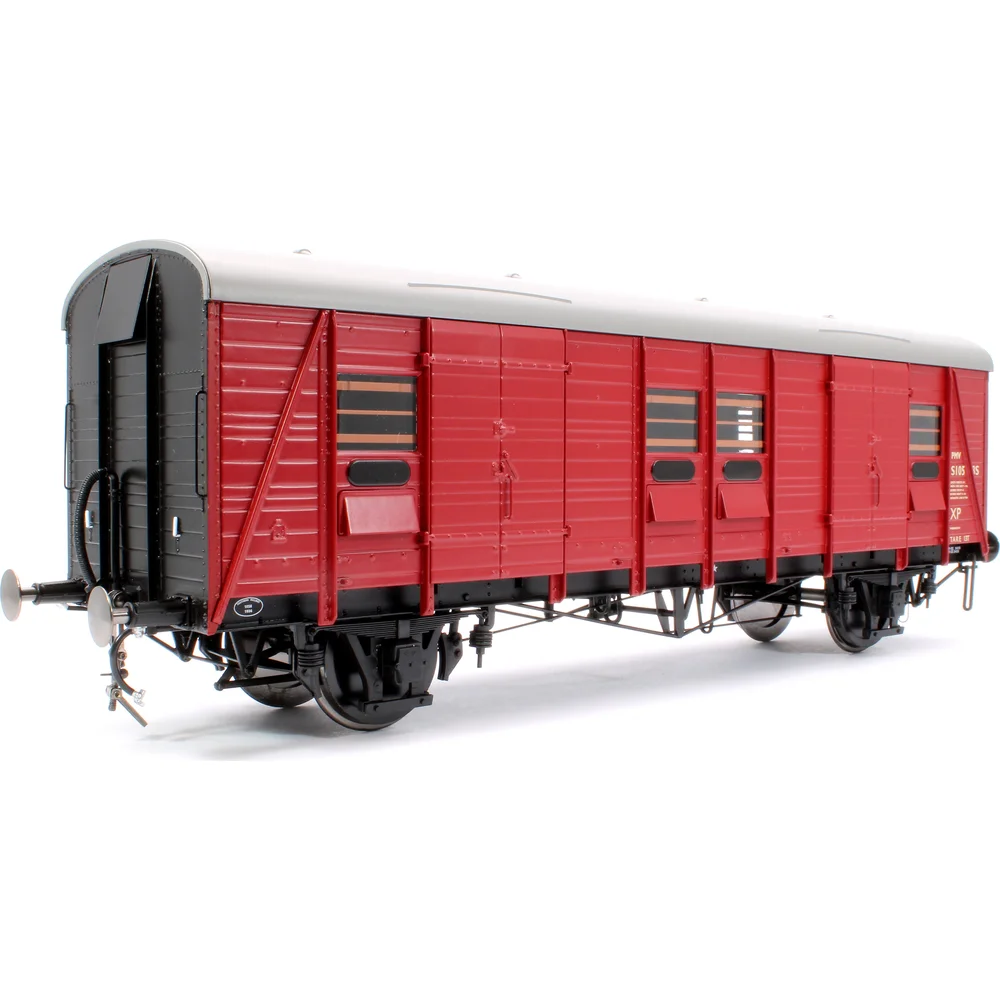 left-rear-three-quarter-view by Heljan