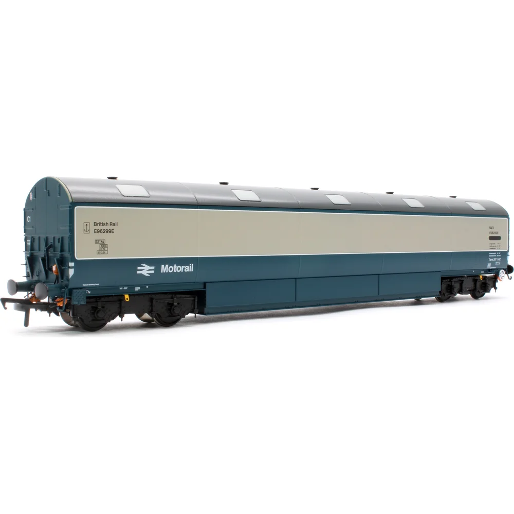 left-rear-three-quarter-view by Heljan