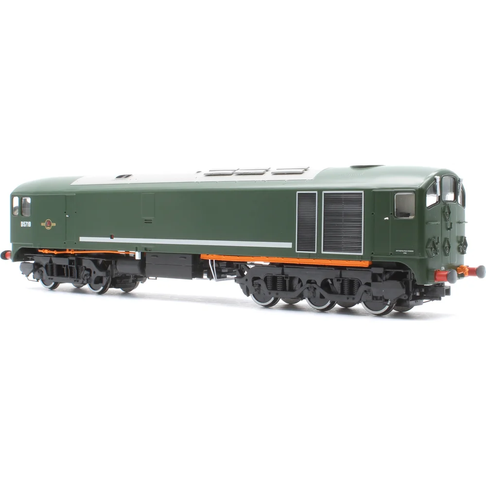 right-front-three-quarter-view by Hornby