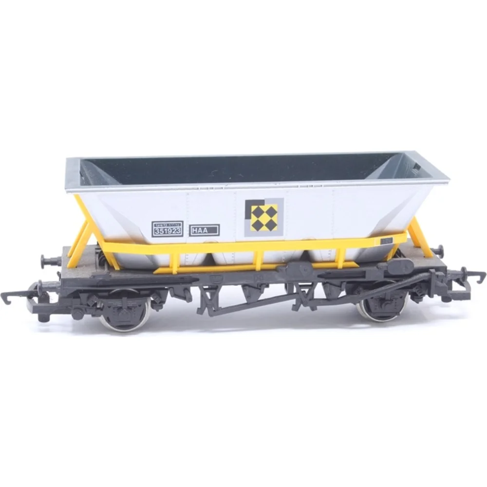 side-elevation-left-direction by Hornby