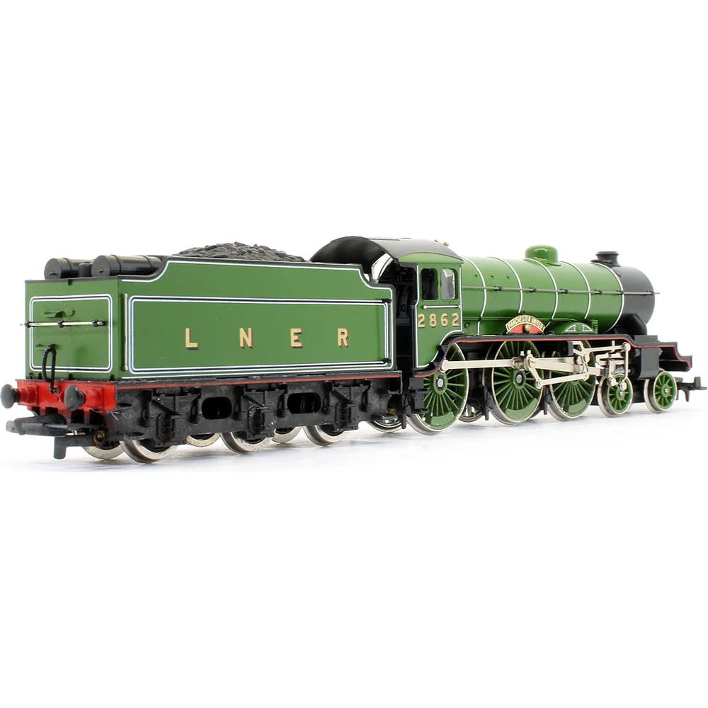 left-rear-three-quarter-view by Hornby