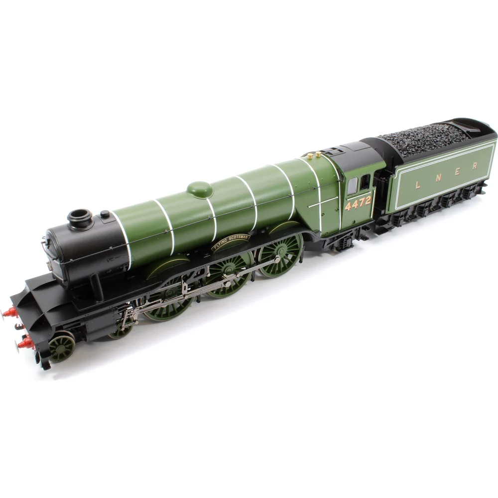 overhead-chassis-detail-view by Hornby
