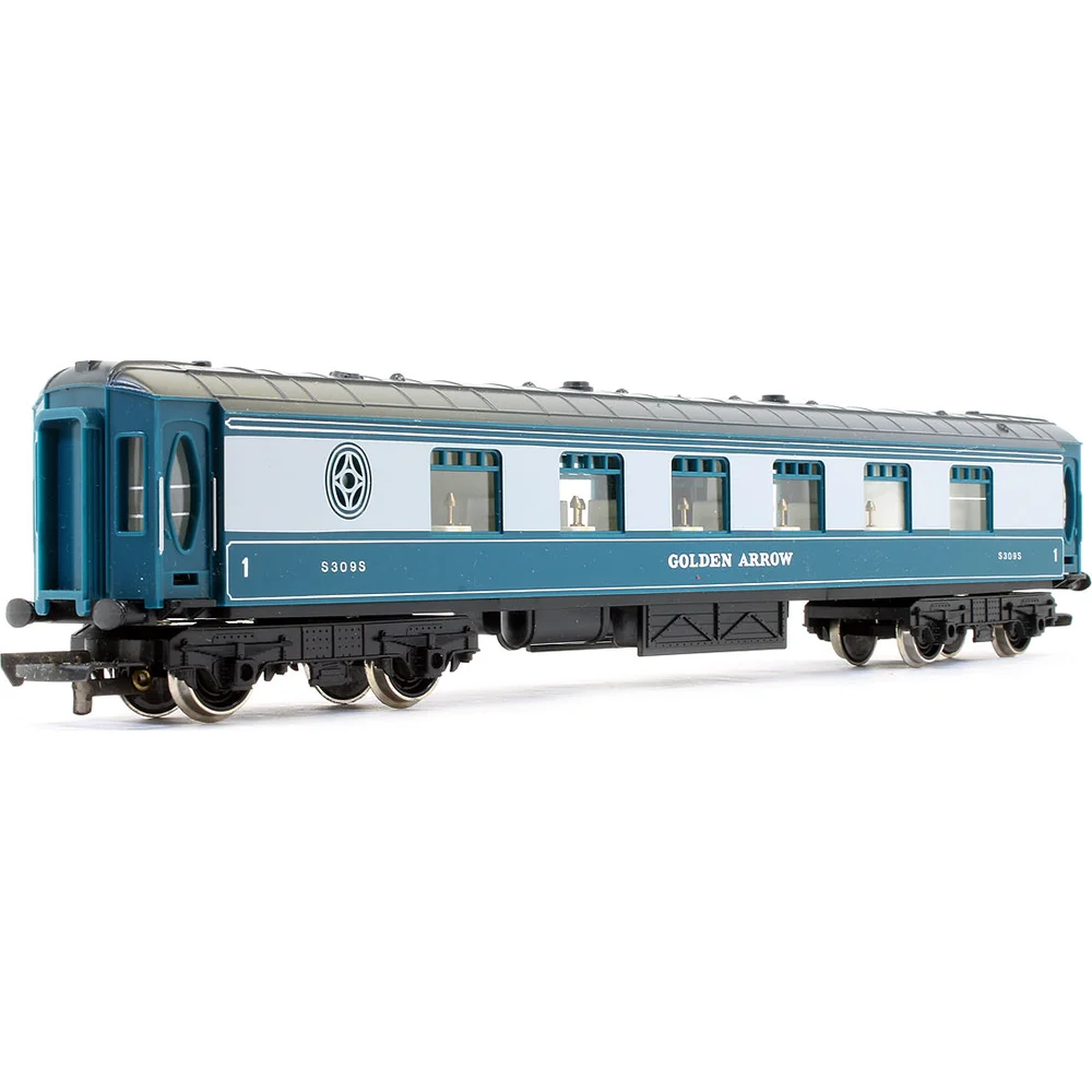 left-rear-three-quarter-view by Hornby