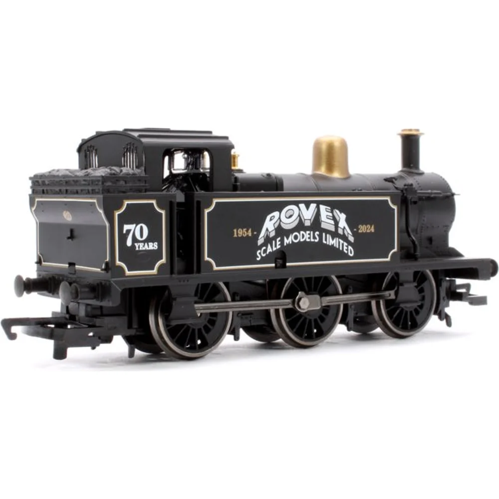 left-rear-three-quarter-view by Hornby