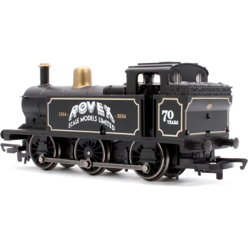 right-rear-three-quarter-view by Hornby
