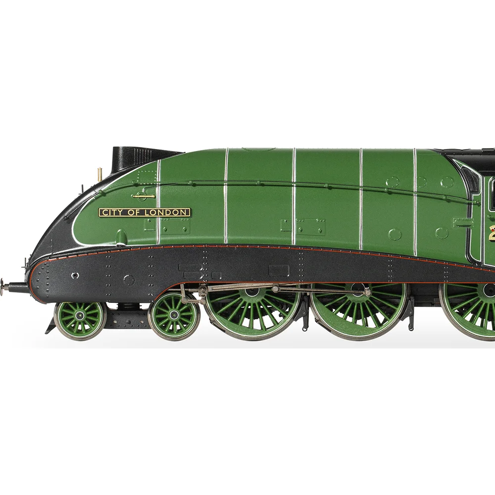 close-up-of-boiler by Hornby