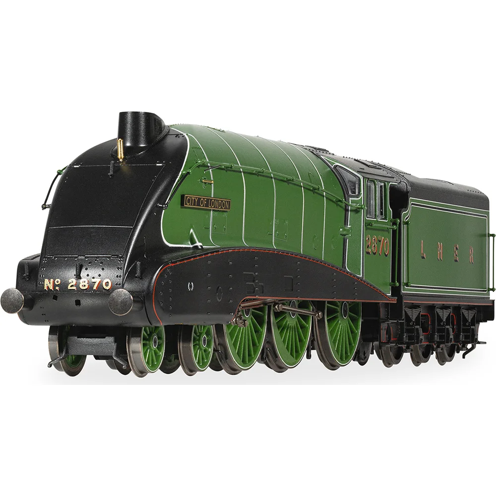 left-front-three-quarter-view by Hornby