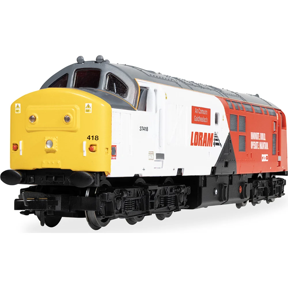 left-front-three-quarter-view by Hornby