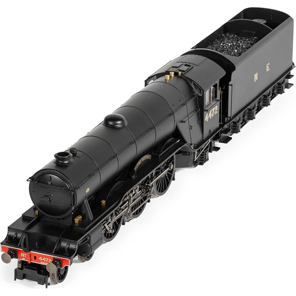 overhead-chassis-detail-view by Hornby