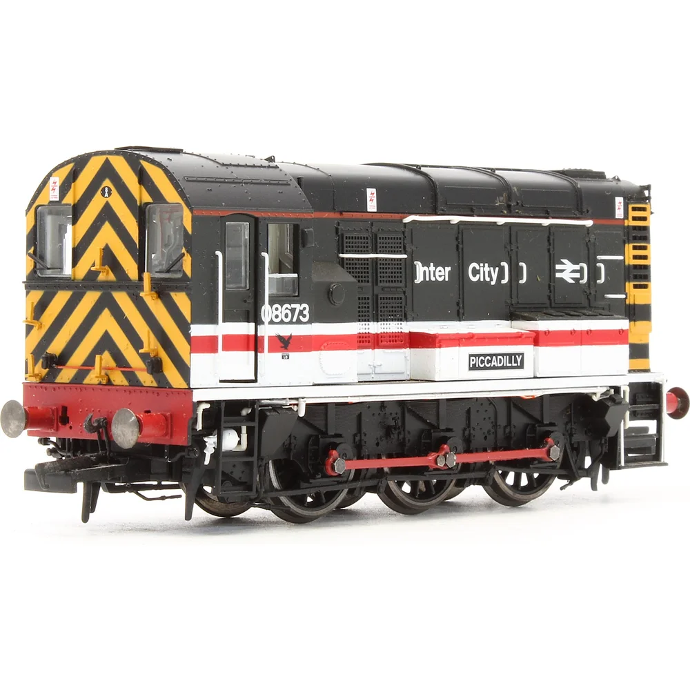 left-rear-three-quarter-view by Hornby