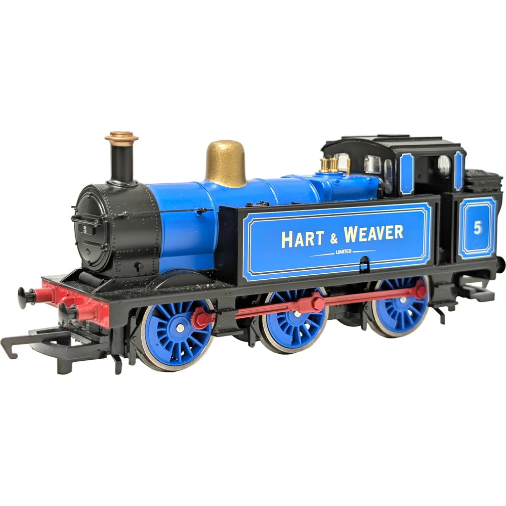 left-front-three-quarter-view by Hornby