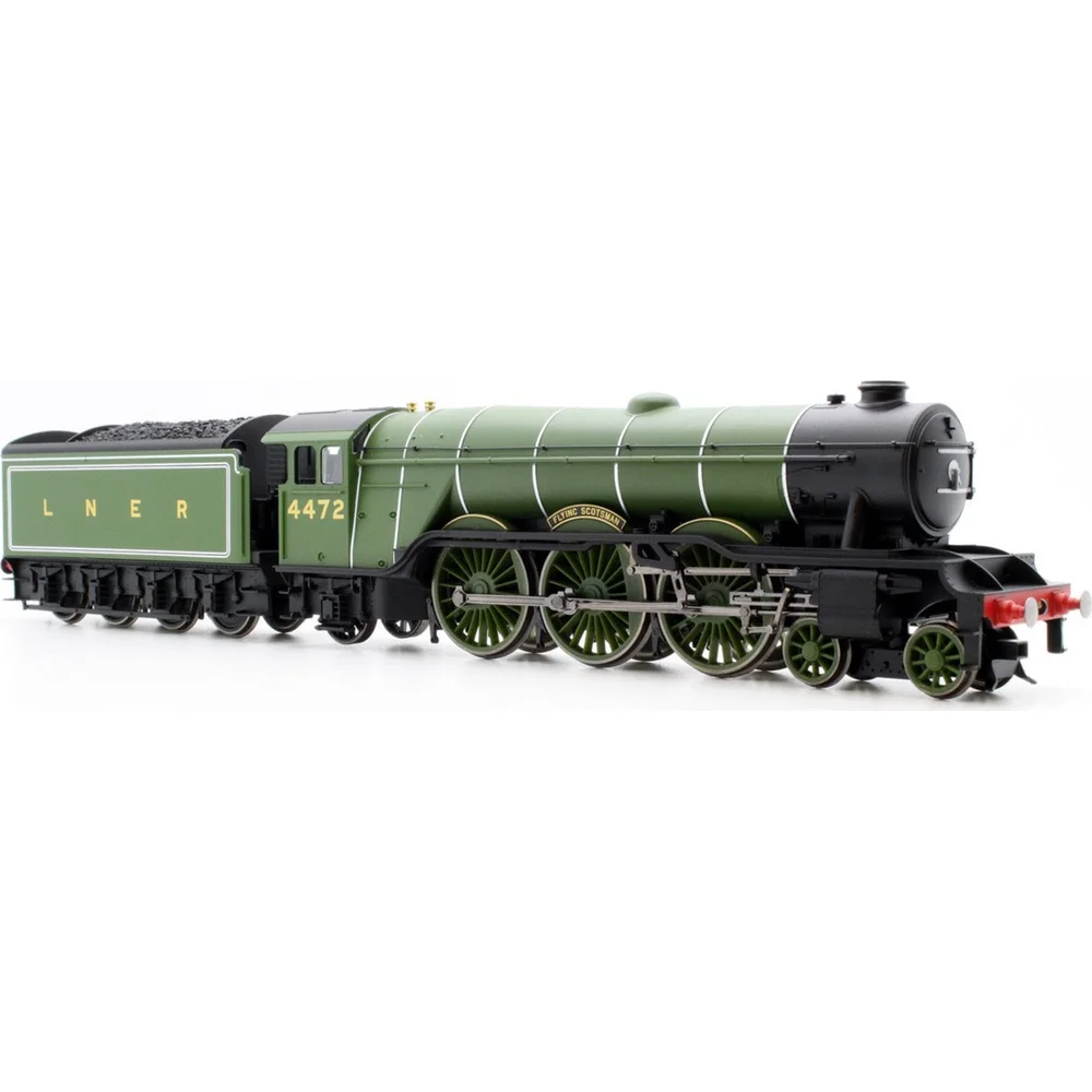 right-front-three-quarter-view by Hornby