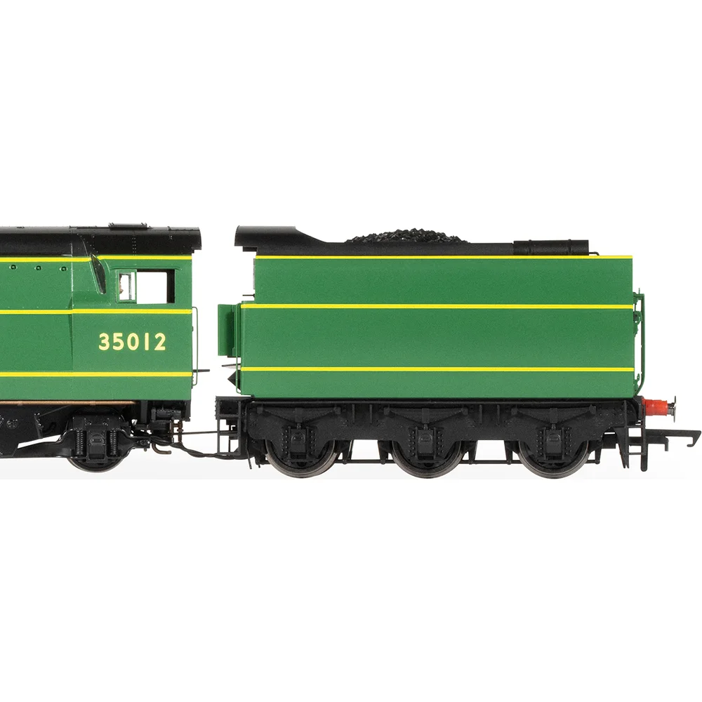 close-up-of-tender by Hornby