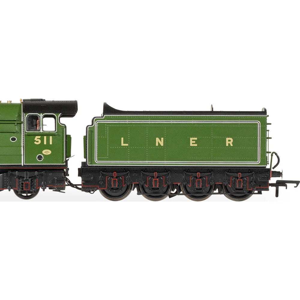 close-up-of-tender by Hornby