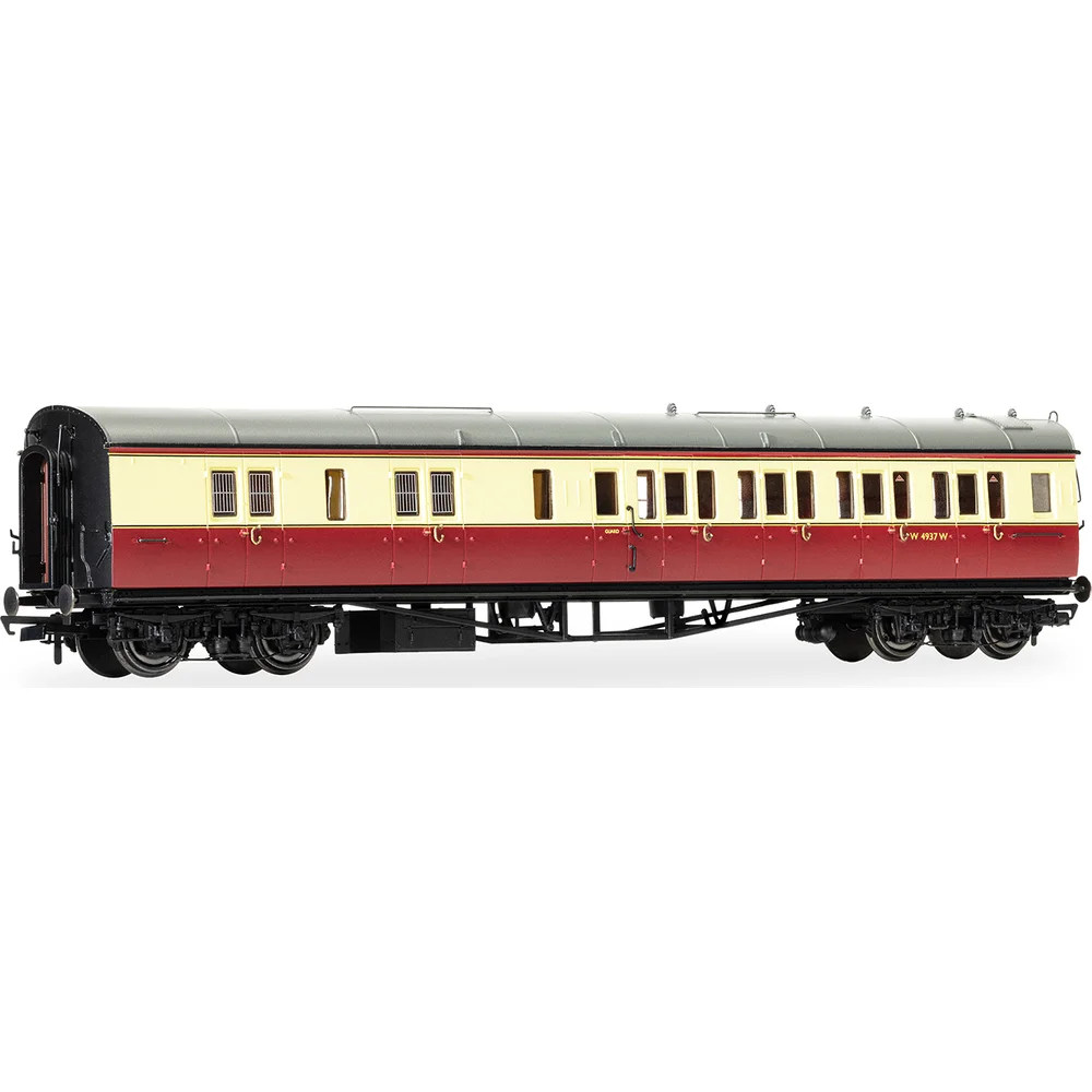 left-front-three-quarter-view by Hornby