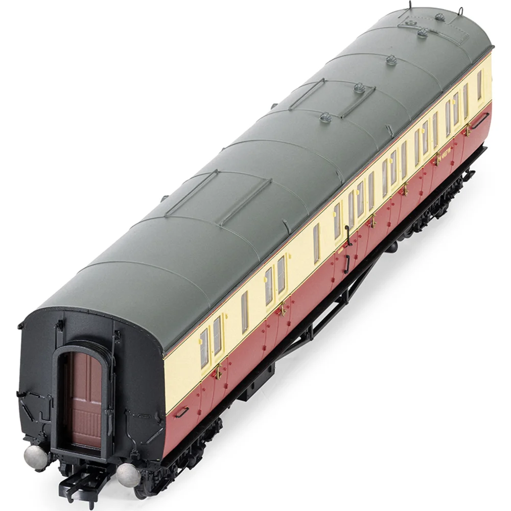 overhead-chassis-detail-view by Hornby