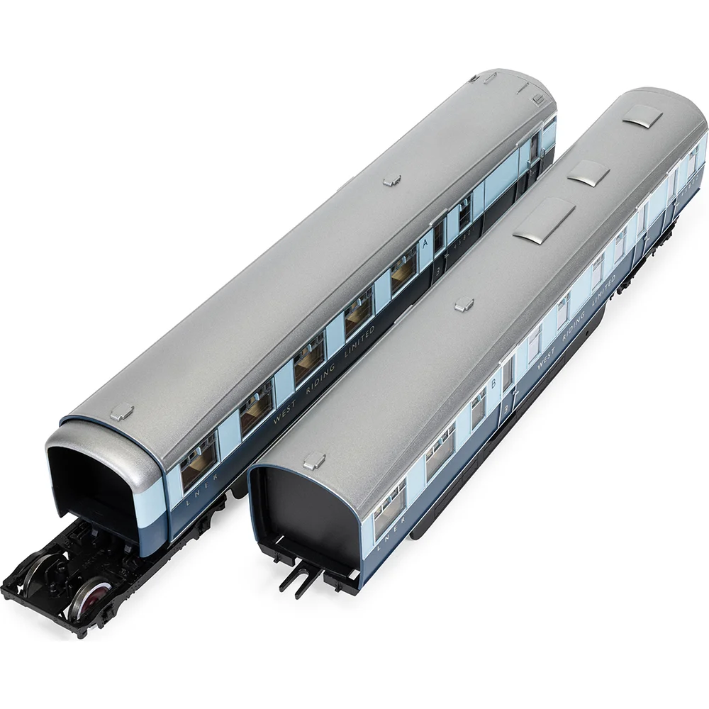 overhead-chassis-detail-view by Hornby