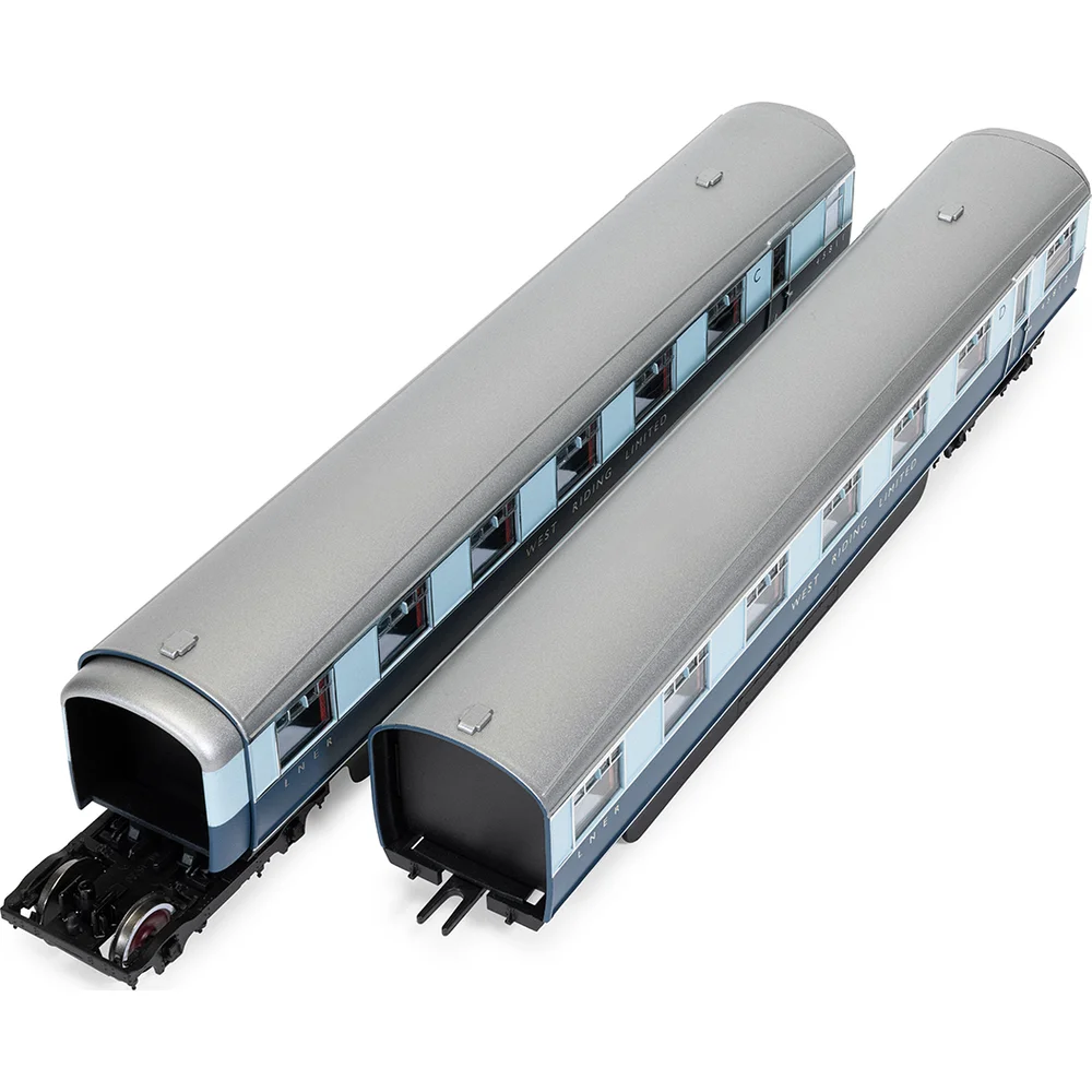 overhead-chassis-detail-view by Hornby