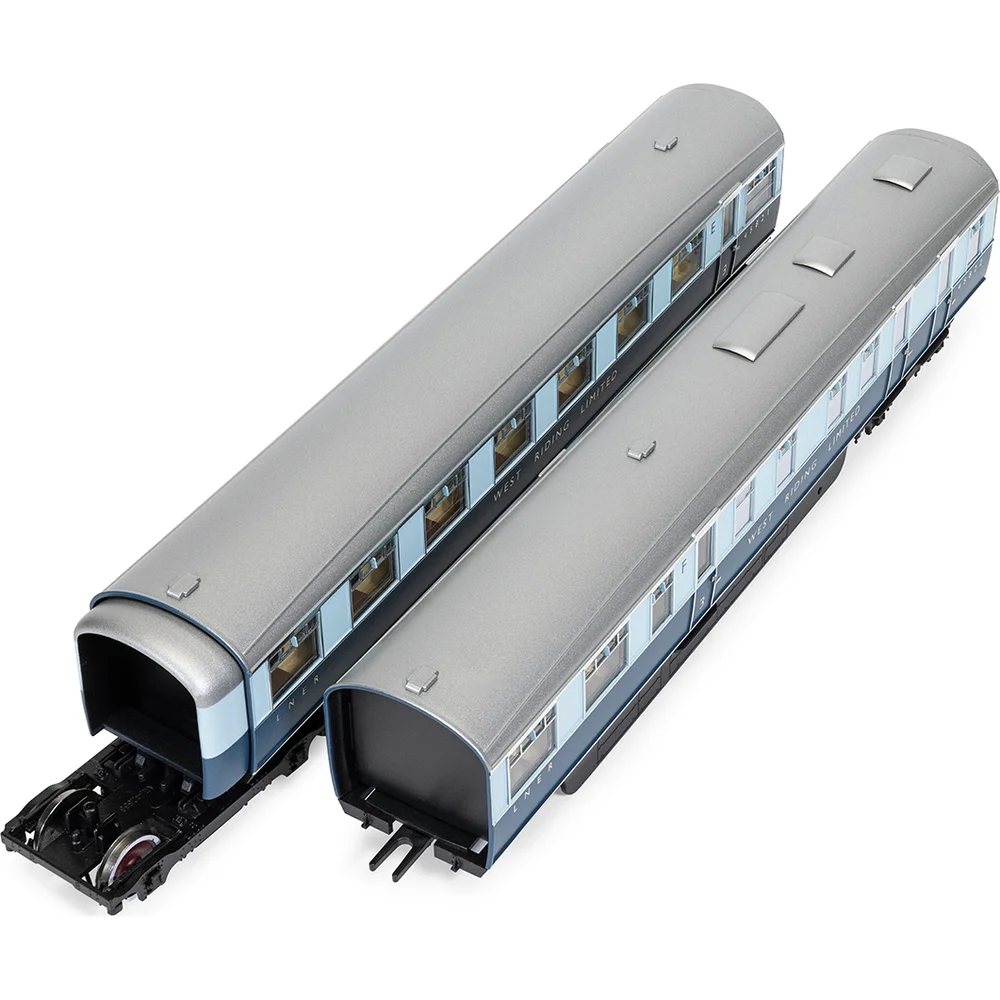 overhead-chassis-detail-view by Hornby
