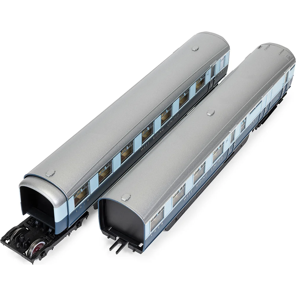 overhead-chassis-detail-view by Hornby