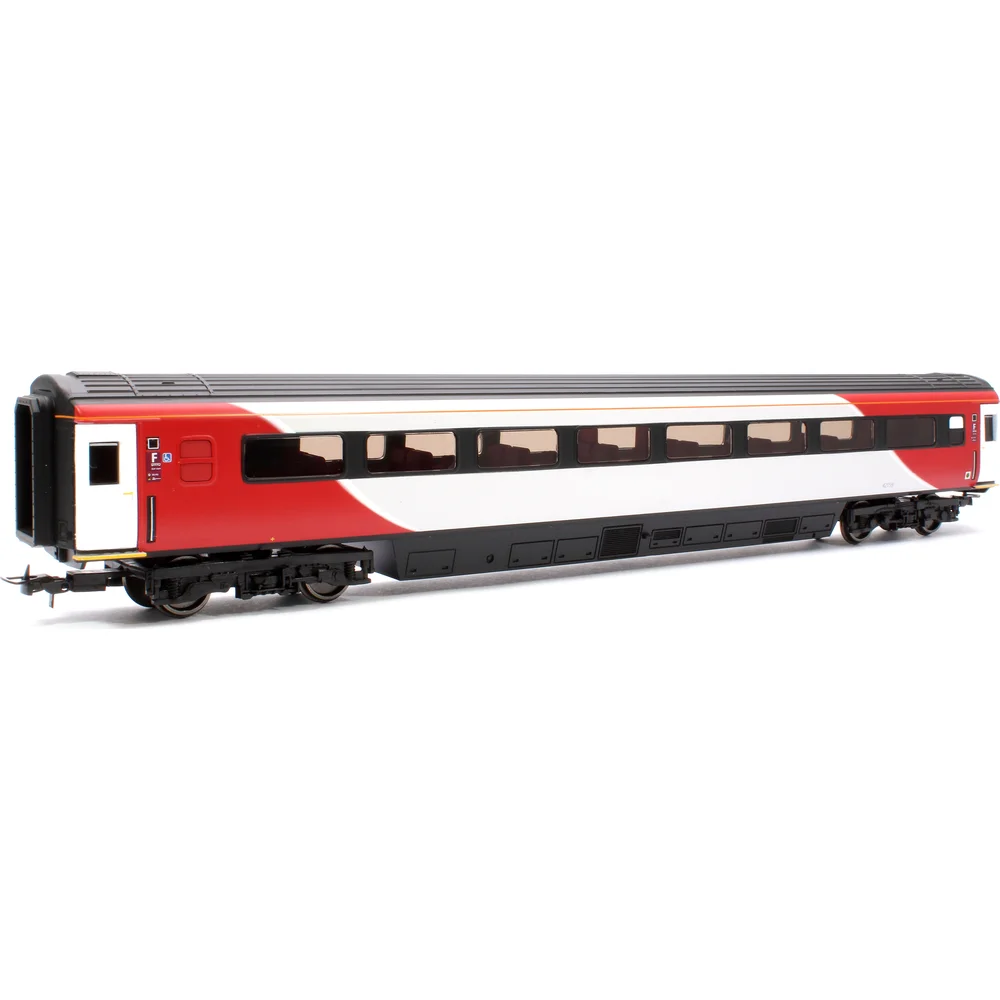 left-rear-three-quarter-view by Hornby