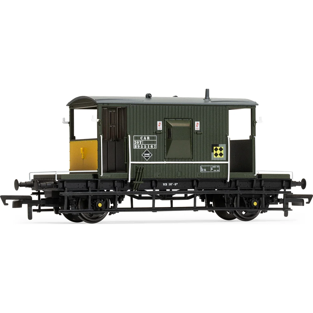 left-front-three-quarter-view by Hornby