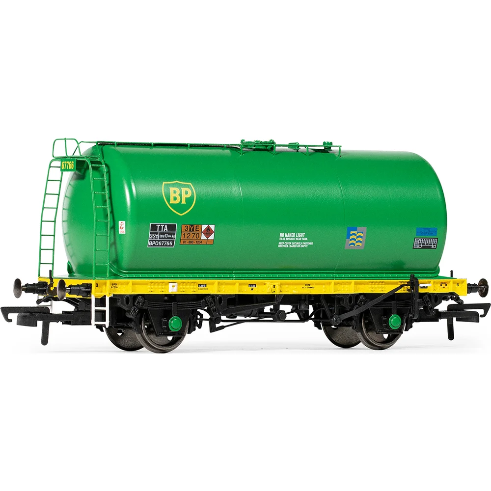 left-front-three-quarter-view by Hornby