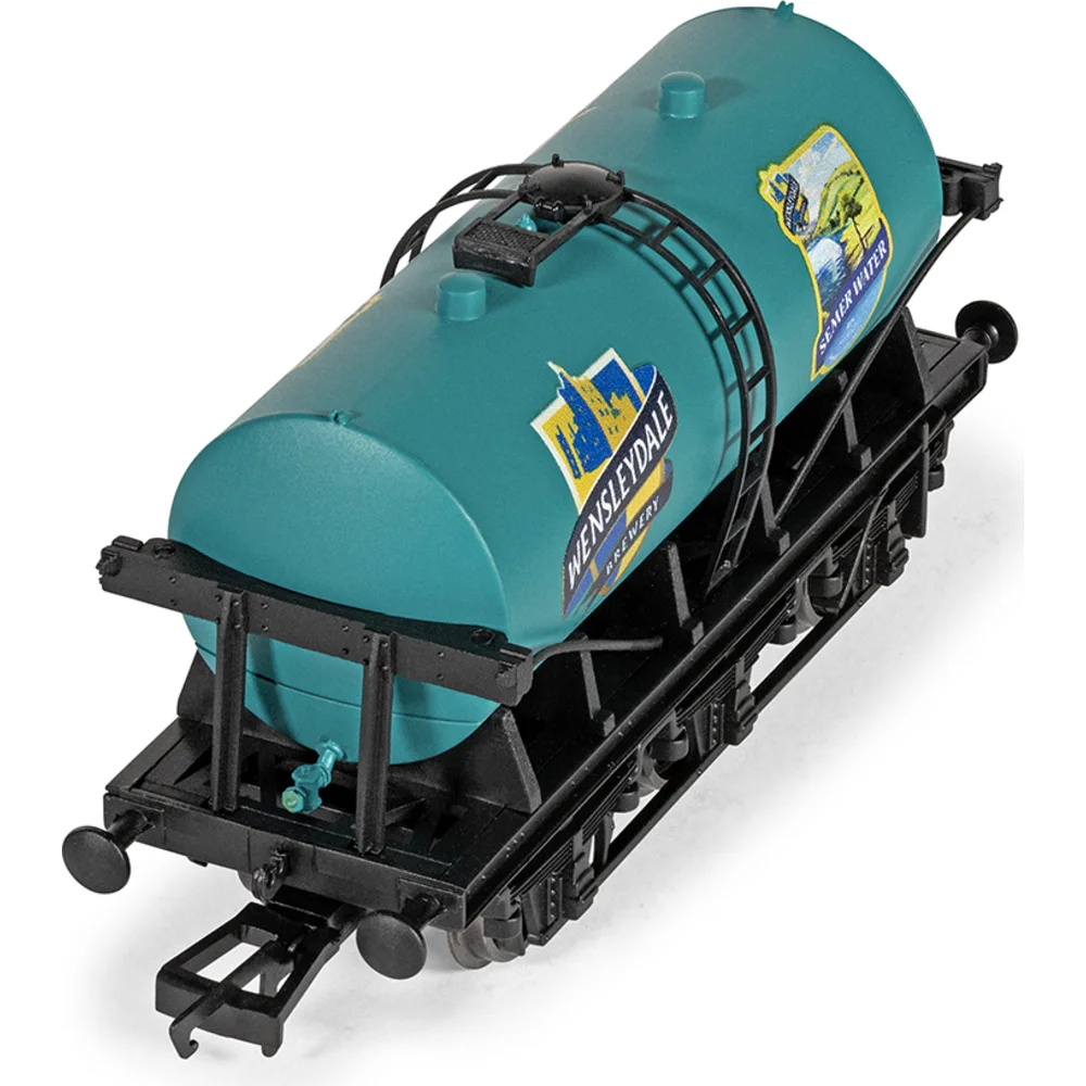 overhead-chassis-detail-view by Hornby