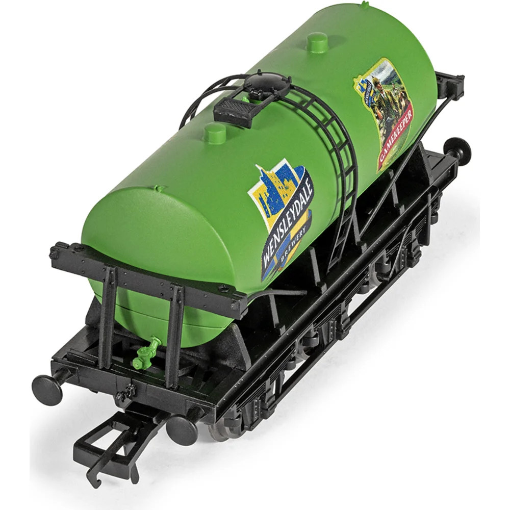 overhead-chassis-detail-view by Hornby