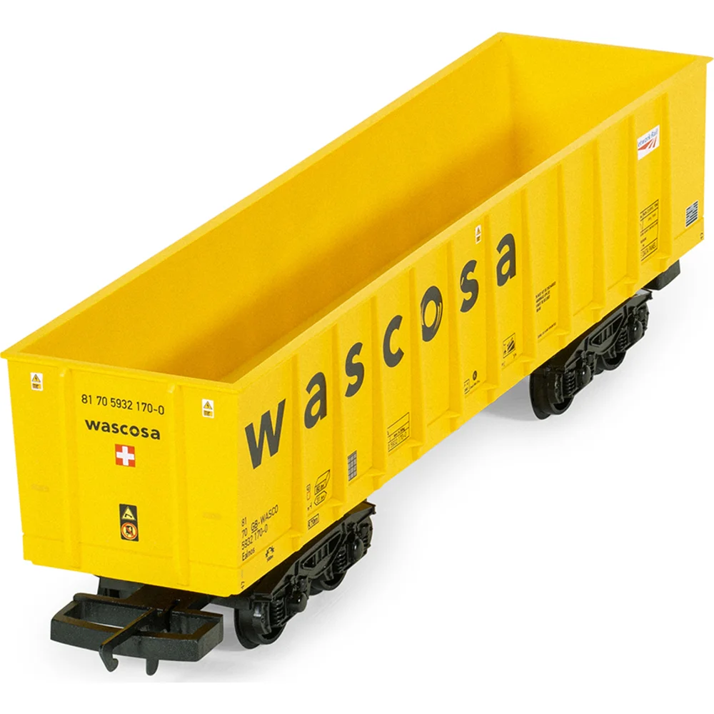 overhead-chassis-detail-view by Hornby