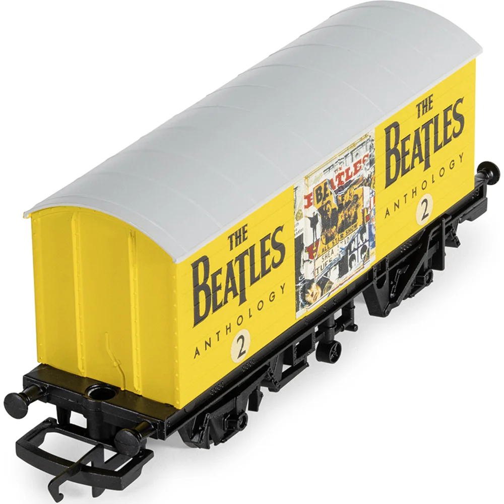 overhead-chassis-detail-view by Hornby