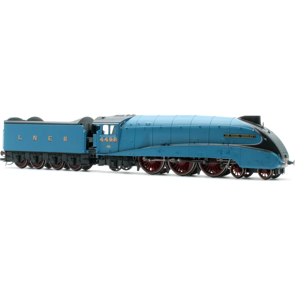 right-front-three-quarter-view by Hornby