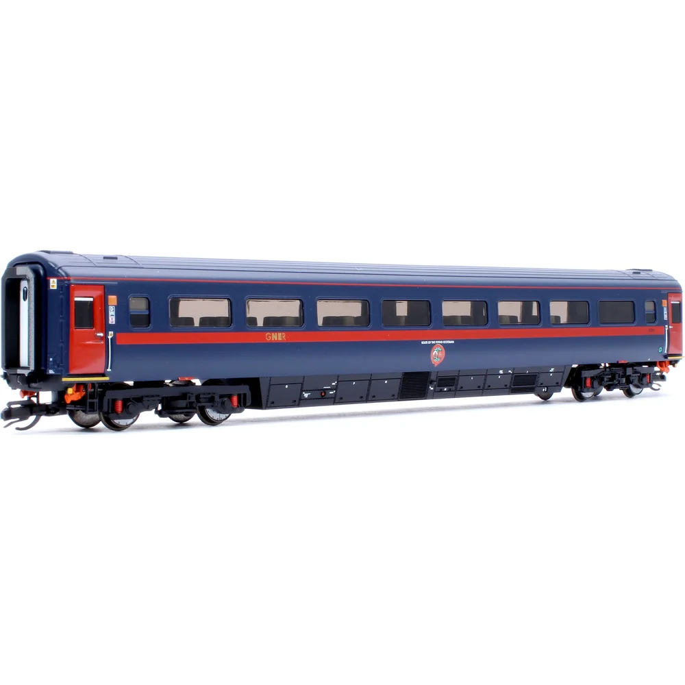 left-rear-three-quarter-view by Hornby
