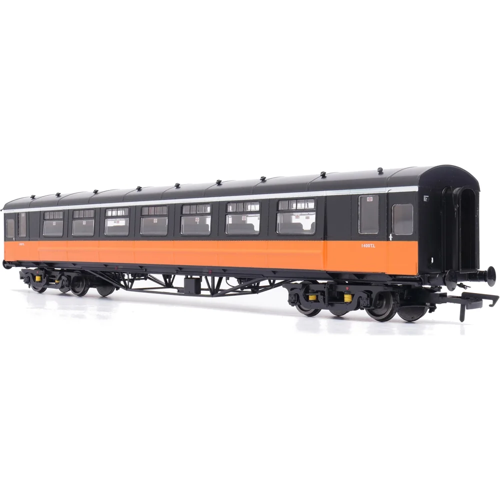 right-front-three-quarter-view by Irish Railway Models