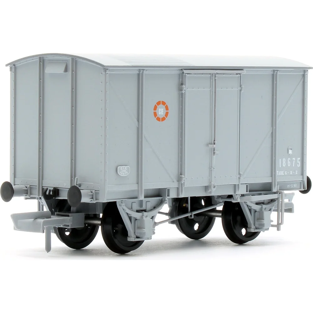 left-rear-three-quarter-view by Irish Railway Models