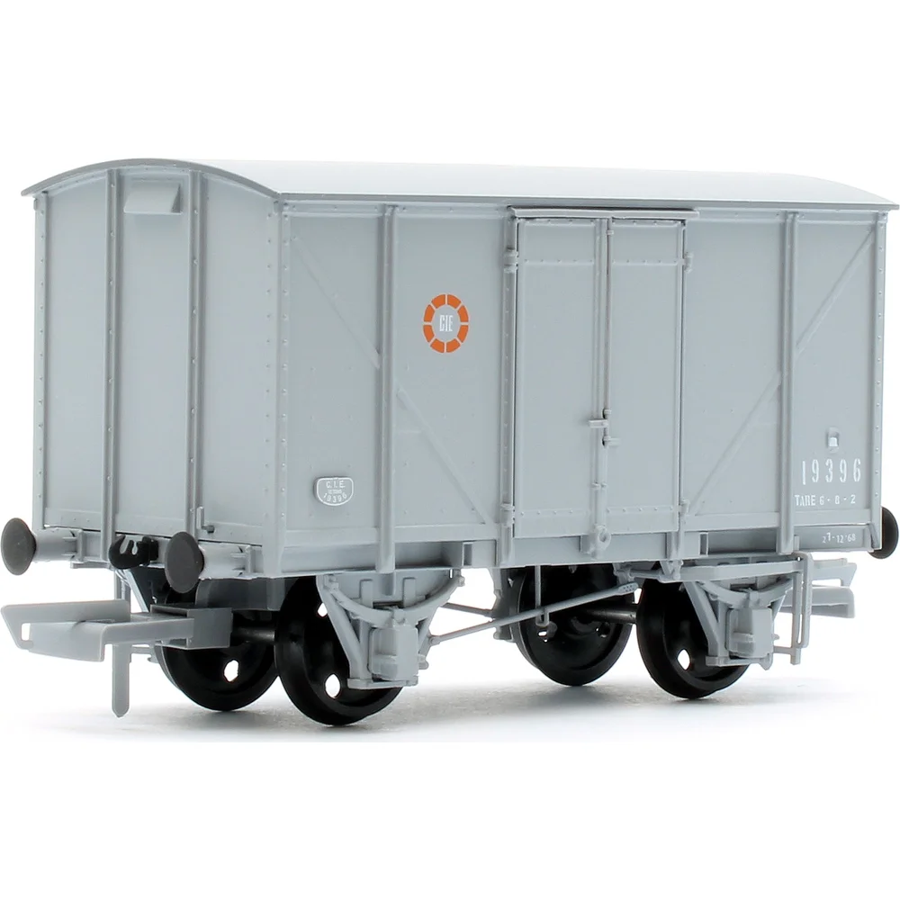 left-rear-three-quarter-view by Irish Railway Models